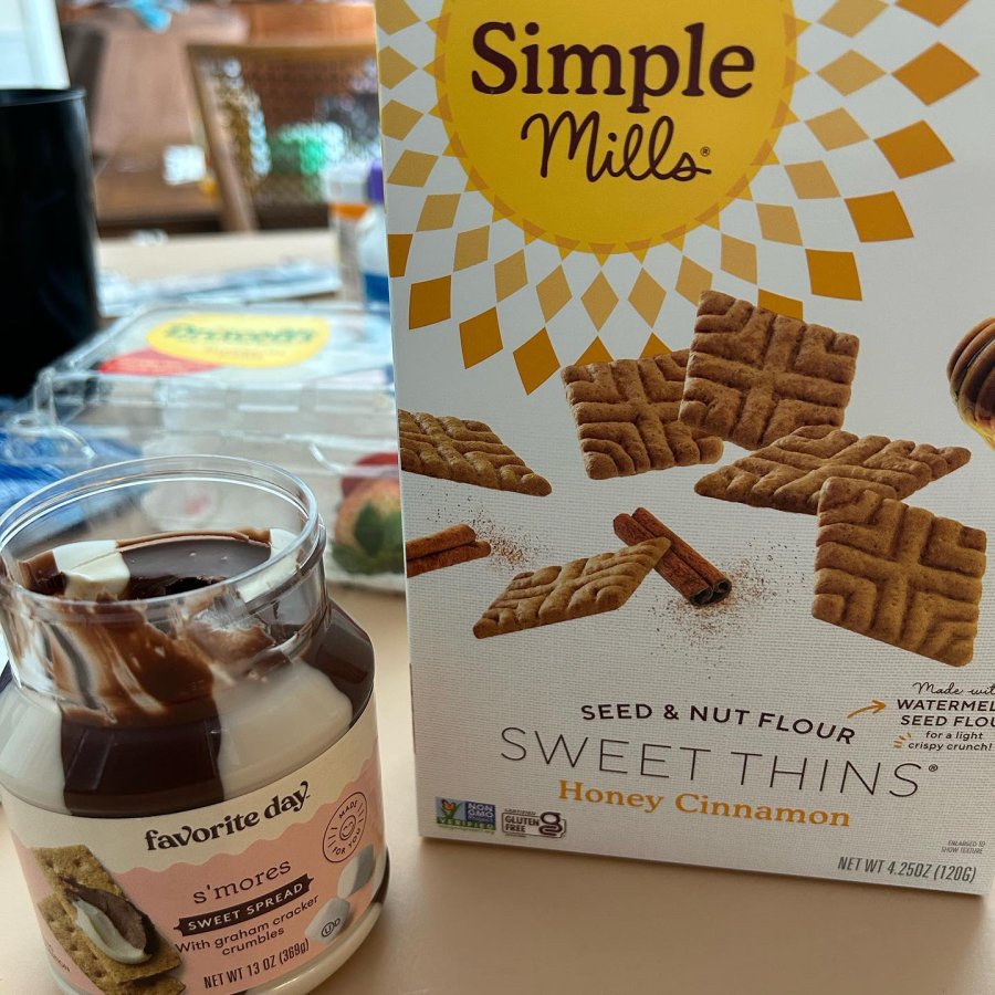 Simple Mills Honey Cinnamon Sweet Thins, 4.25 oz