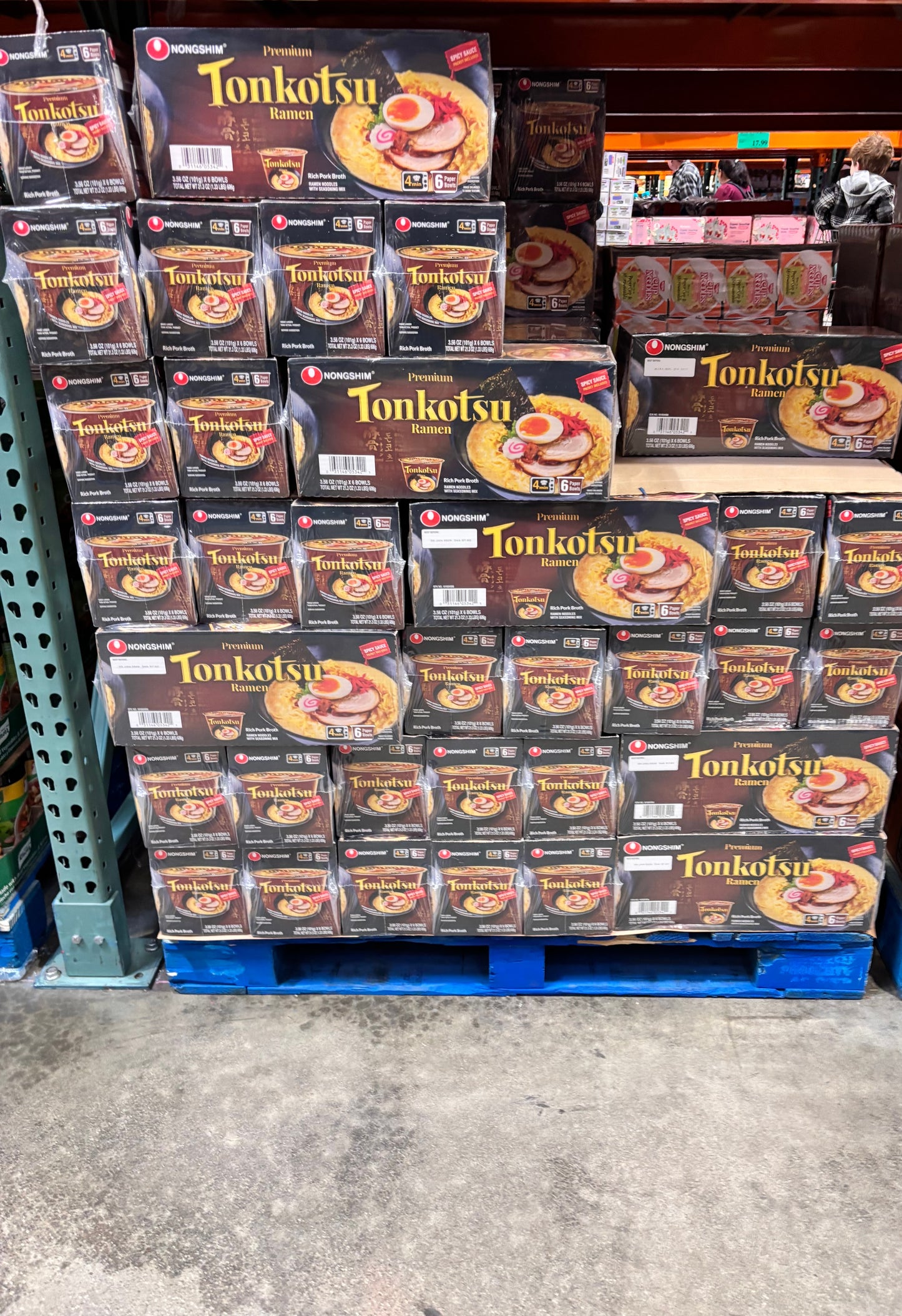 Nongshim Tonkotsu Ramen Premium Noodle Soup Rich Pork Broth 6ct, 3.56 oz