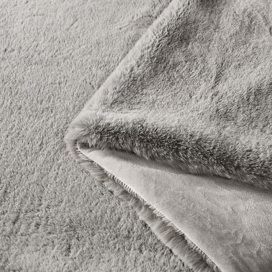 FRYE Luxe Faux Fur Throw 60 in x 70 in