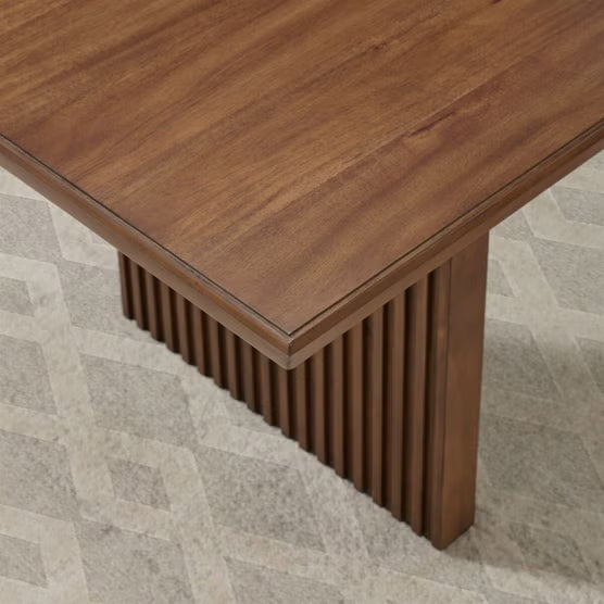 Thomasville Whidbey Dining Table and 6 Chairs*