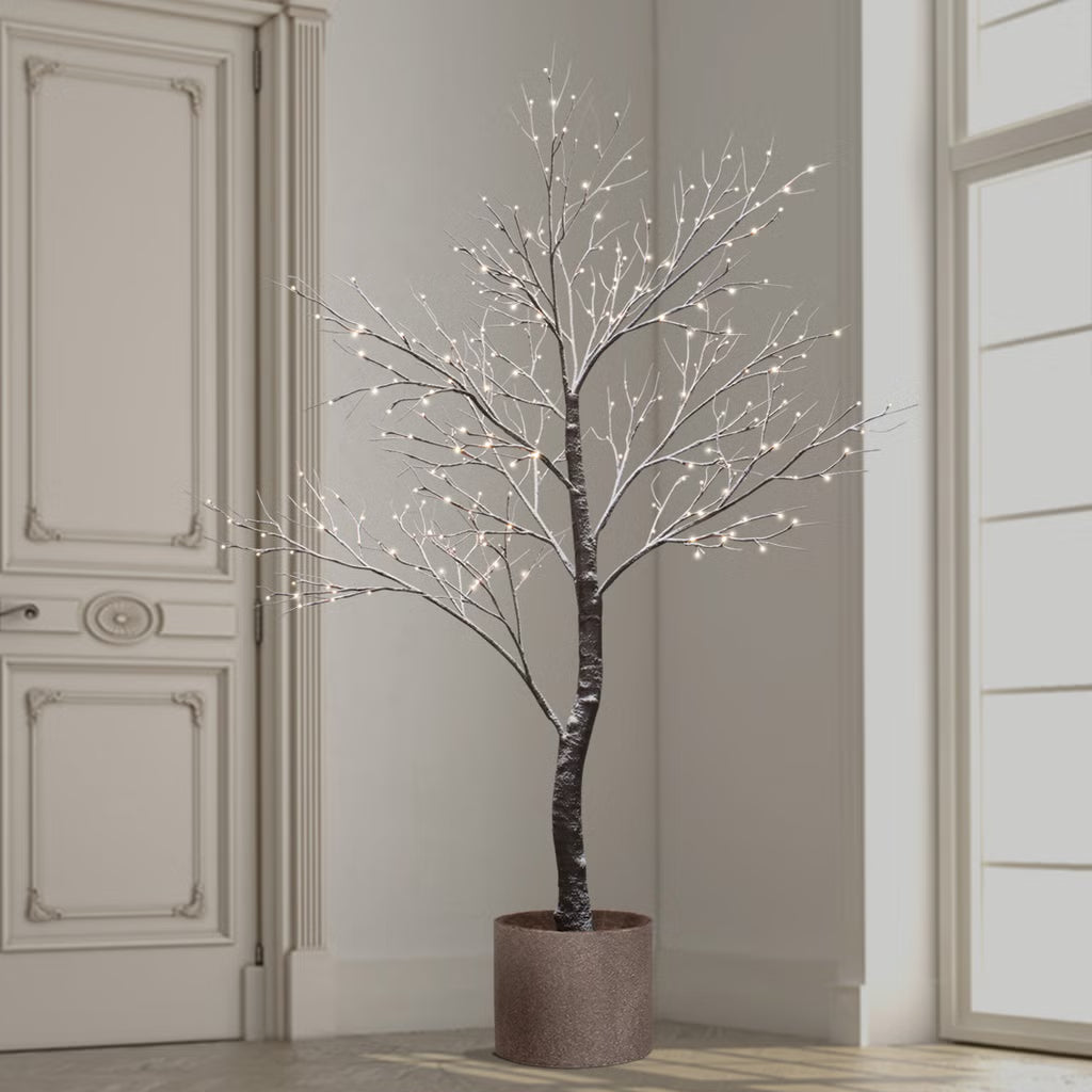 7' Potted Tree with LED Lights*