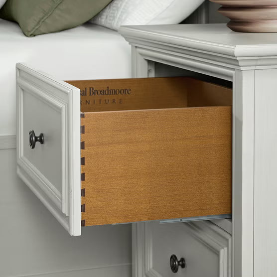 Anistyn Nightstand*