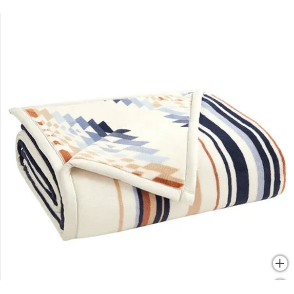 Pendleton Bedding Reversible Plush Throw Blanket