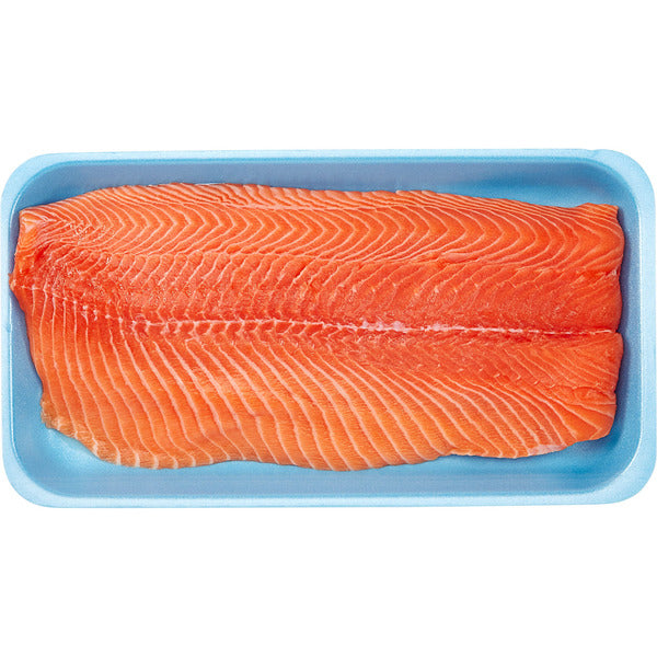 Kirkland Signature Fresh Farmed Atlantic Salmon Fillet ($12.79 / lb)