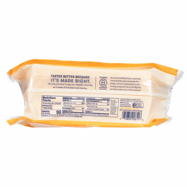 Tillamook Medium Cheddar Cheese 52 Slices, 2.5 lbs